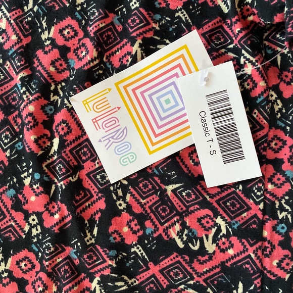 LLR Classic T Black with Pink White + Blue Print - Picture 3 of 4